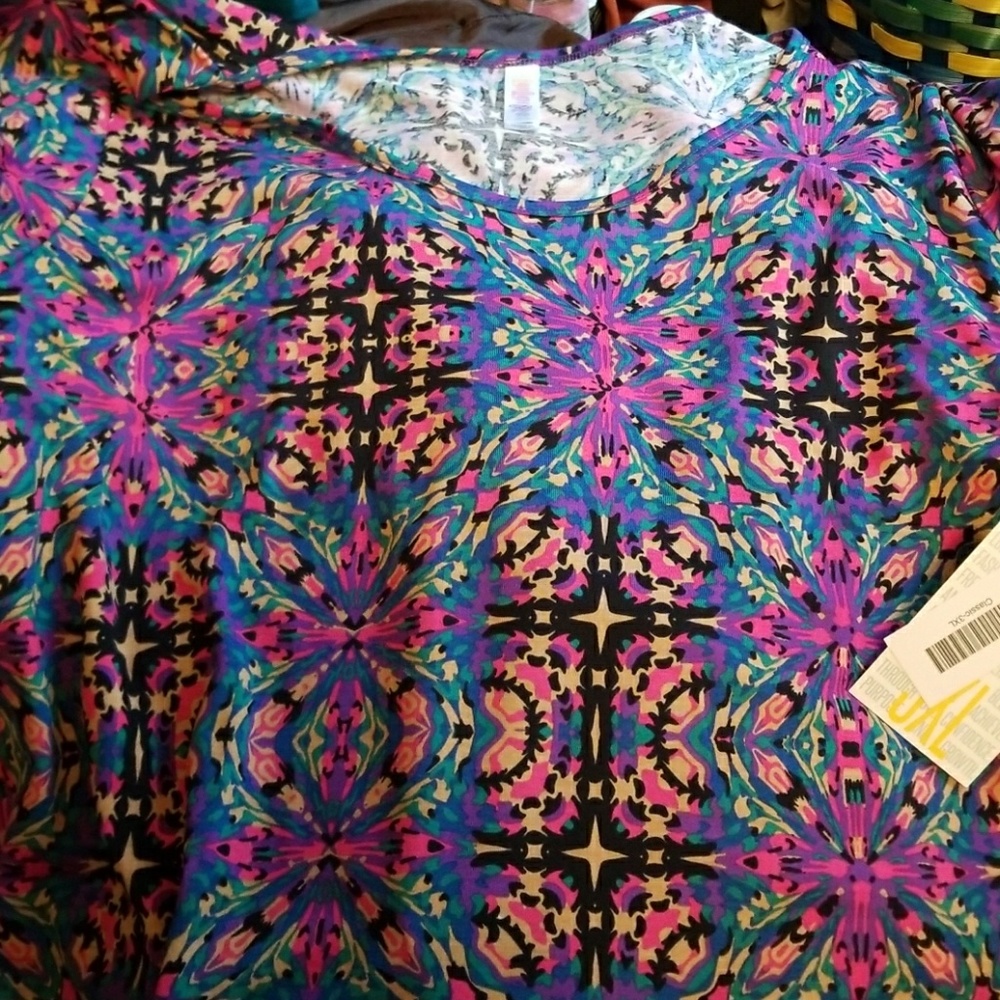 Lularoe classic t